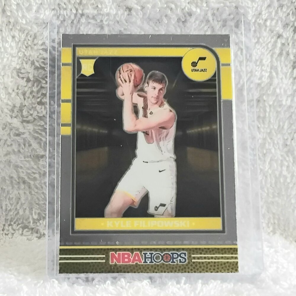 5/$20 Mint 2024/25 NBA Hoops Kyle Fitipowski Silver RC NBA Card 262!!